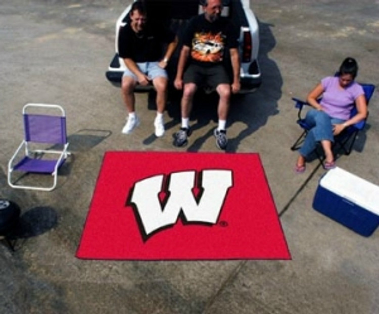 Wisconsin Badgers Area Rug - Tailgater, 'W' Design