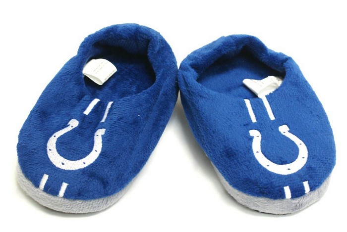 Forever Collectibles Indianapolis Colts Slippers - Youth 4-7 Stripe (12 pc case) CO