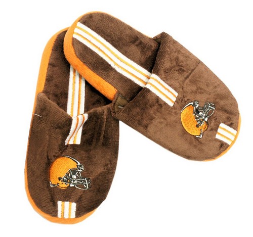 Forever Collectibles Cleveland Browns Slippers - Youth 8-16 Stripe (12 pc case) CO