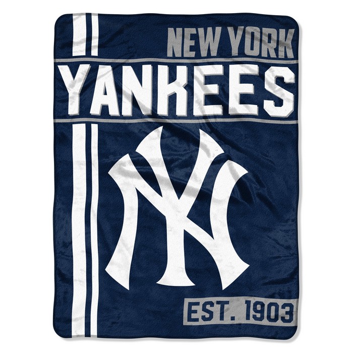 Northwest Company New York Yankees Blanket 46x60 Micro Raschel Walk Off Design