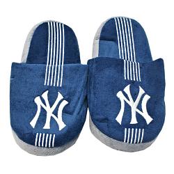 New York Yankees Slipper - Youth 8-16 Size 3-4 Stripe - (1 Pair) - M