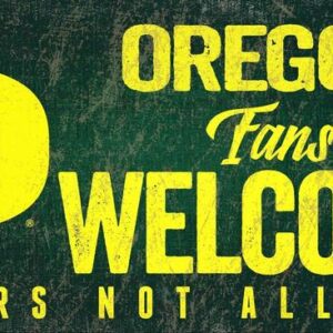 Oregon Ducks Wood Sign Fans Welcome 12x6