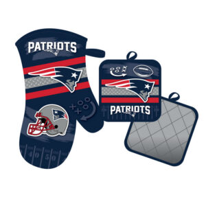 New England Patriots Oven Mitt and Pot Holder Set